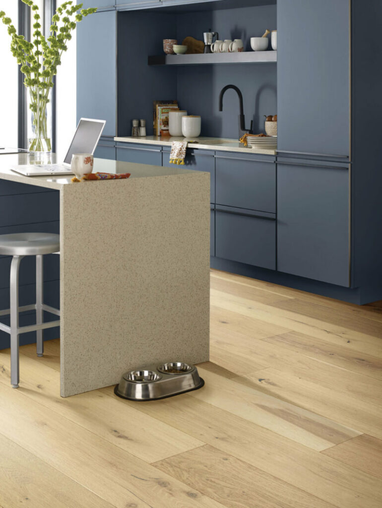 pair-kitchen-flooring-cabinets | Hernandez Wholesale Flooring